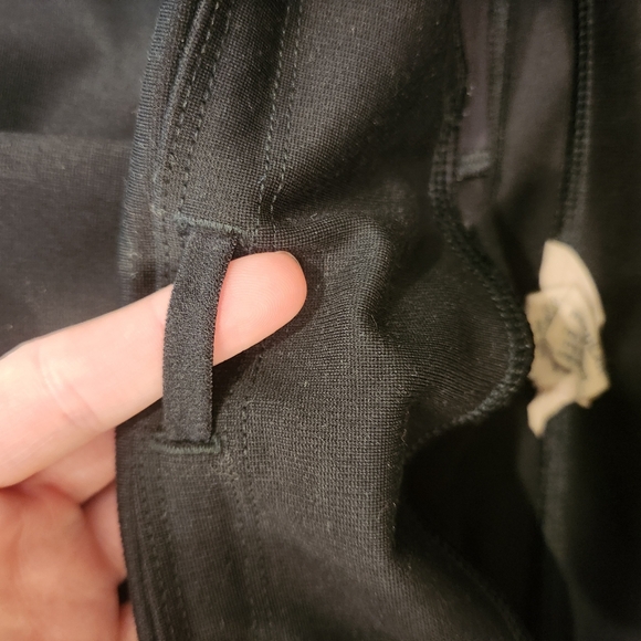 Duluth zipper pocket leggings - Picture 10 of 13